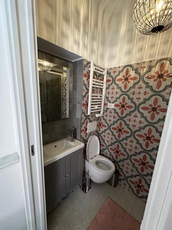 לינה וארוחת בוקר לריצ'י Elegante Stanza Rossa Mottino23 מראה חיצוני תמונה